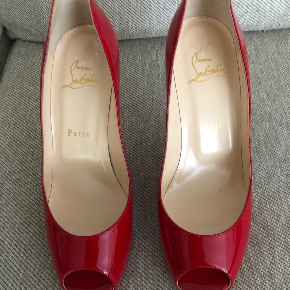 CHRISTIAN LOUBOUTIN